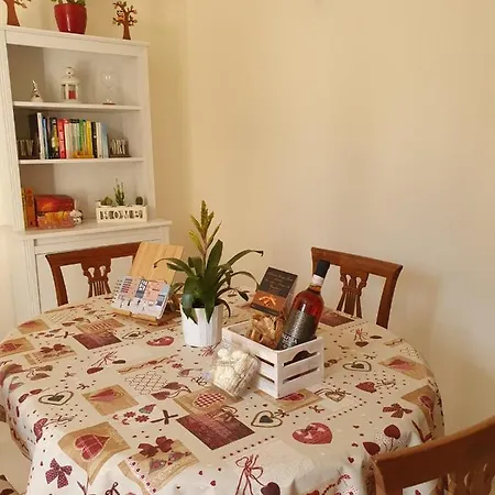 Silvia Smile, Casa Con Giardino A Feriehus